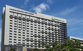 Holiday Inn&Suites Makati by IHG